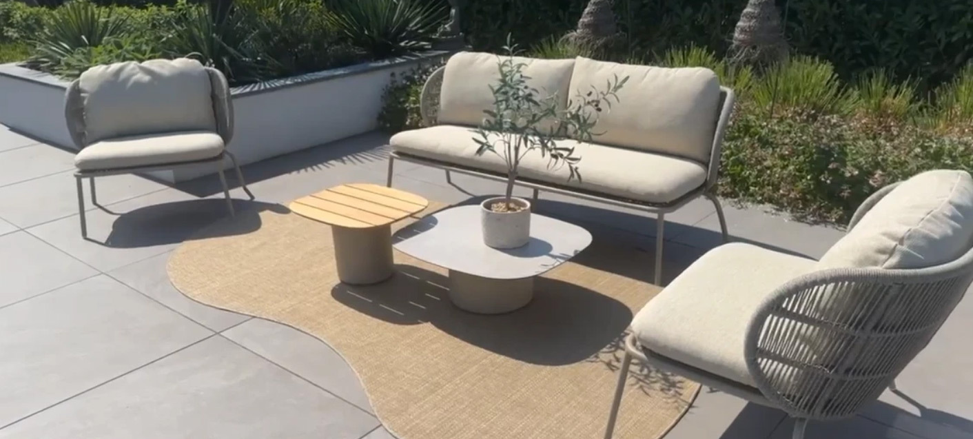 Aluminium outdoor furniture